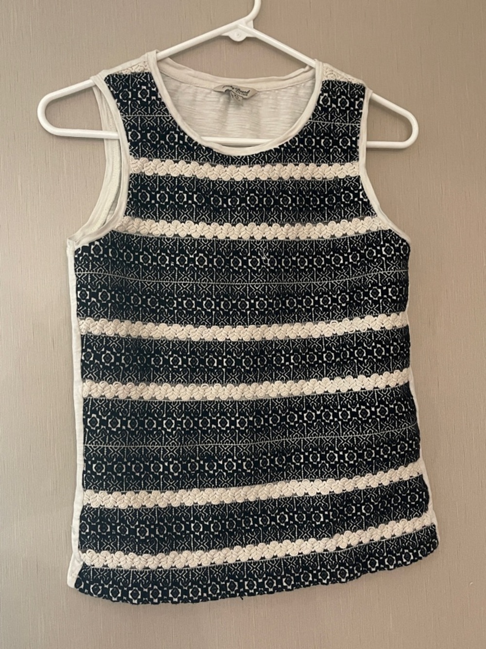 Lucky brand xs Women’s cream Textured Sleeveless eyelet knit Tank Top cotton